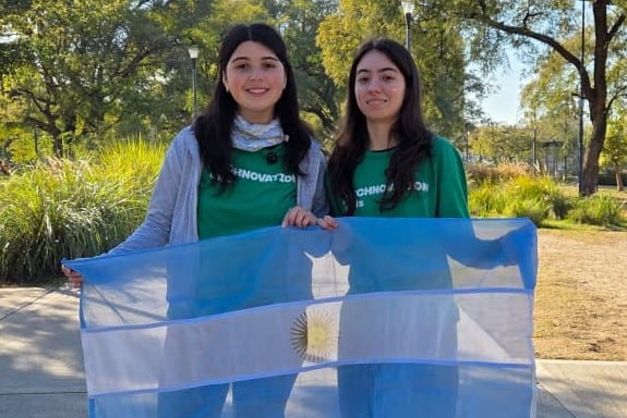 MultiRisk, la app de dos adolescentes cordobesas, llega a final mundial en India