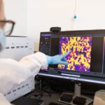 Herramientas de IA que fusionan biología y código llegan a Amazon Web Services