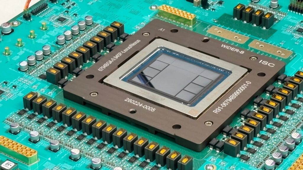 OpenAI lanza Jalapeño, su primer chip de IA diseñado con ayuda de sus propios modelos