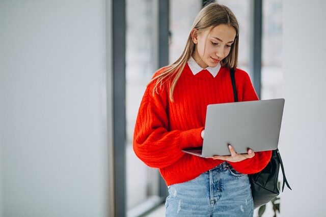 Microsoft pone reglas a la IA en colegios: prohibido entrenar con datos de alumnos