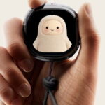 Mark Zuckerberg presenta Muse Charm, colgante de IA para el llavero