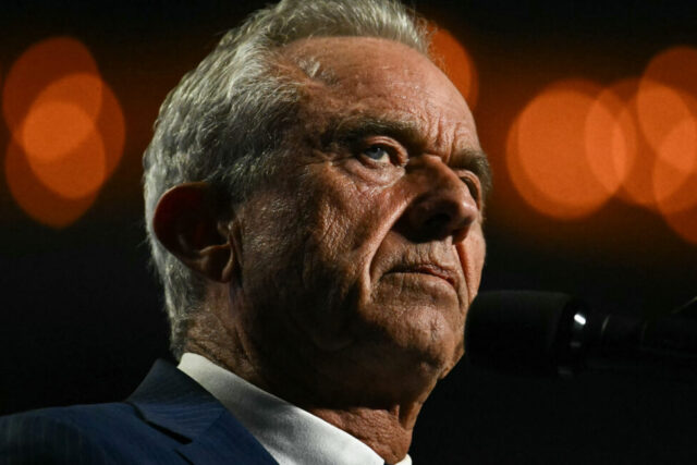 Kennedy usa evento MAHA para declarar que la IA supera a los médicos
