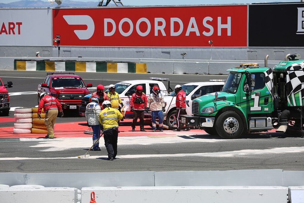 El gigante DoorDash y la startup de 10 personas frente a la IA