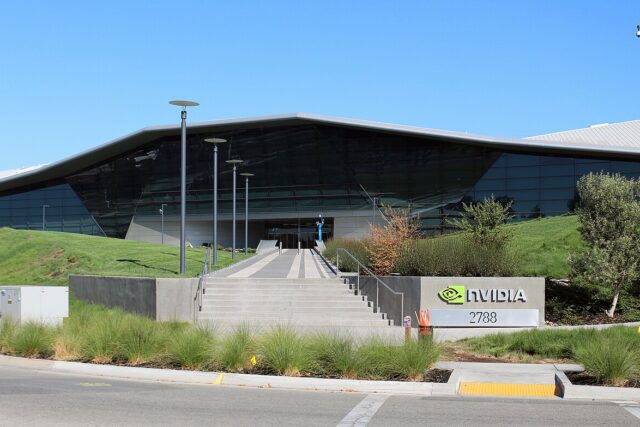 CEO de Nvidia rechaza los augurios apocalípticos sobre la IA