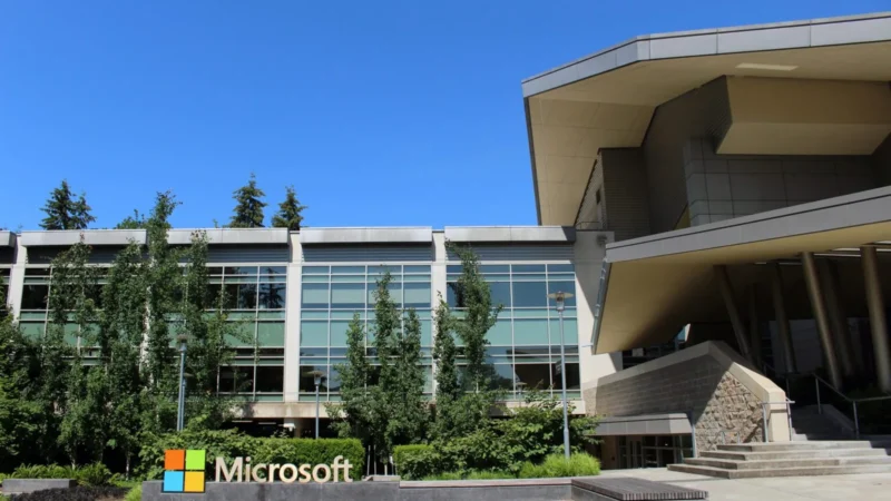 Microsoft lanza su app Copilot integrada con chat, código y agentes