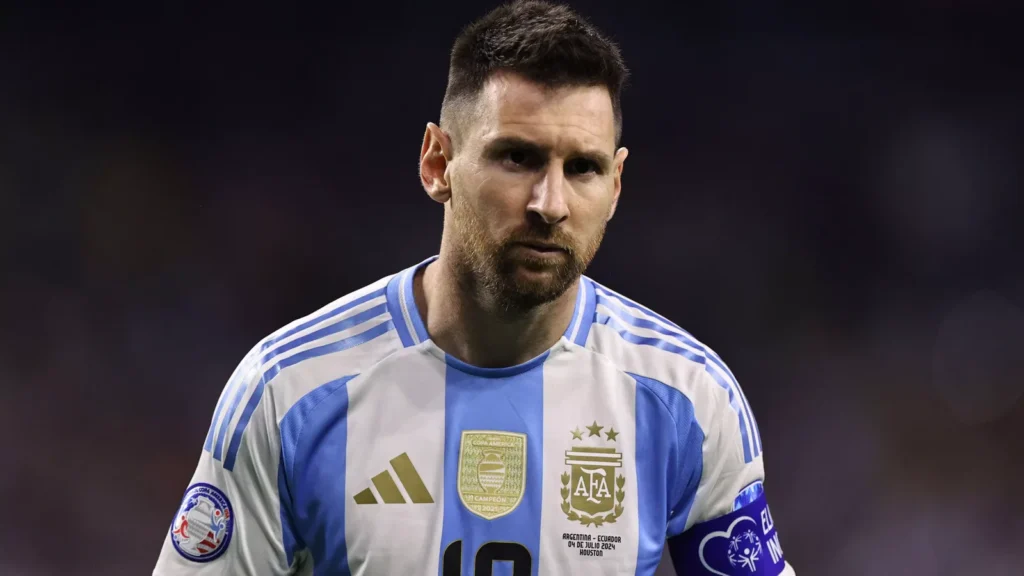 La IA Predice: Así Lucirían Messi y Estrellas del Fútbol a los 80 años