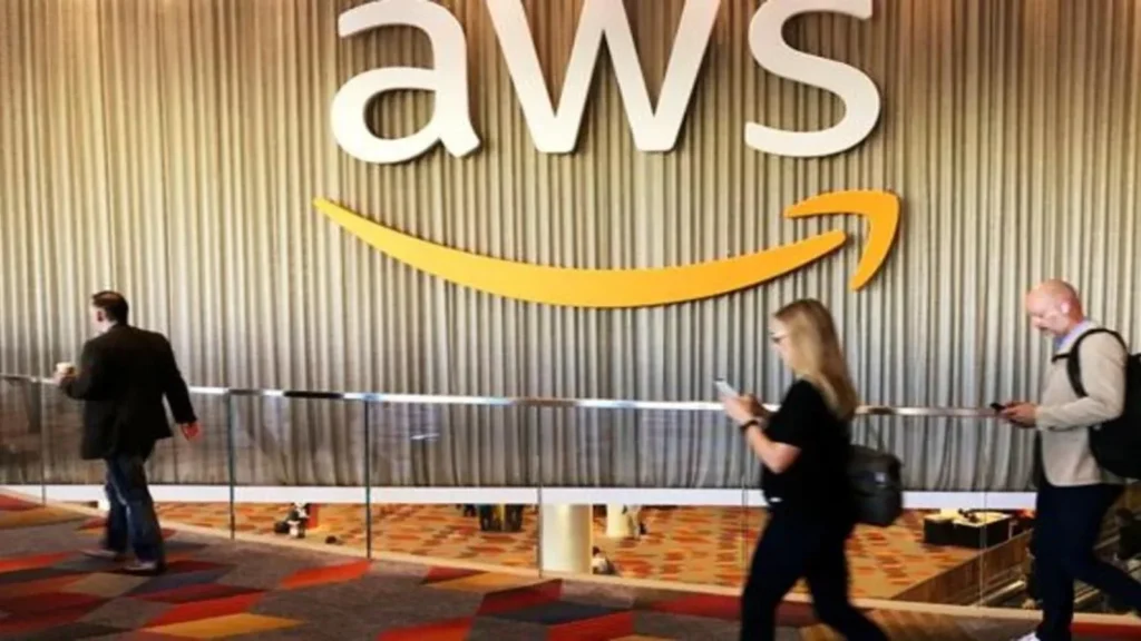 Amazon compromete US$1.000 millones para mitigar impacto de sus centros de datos