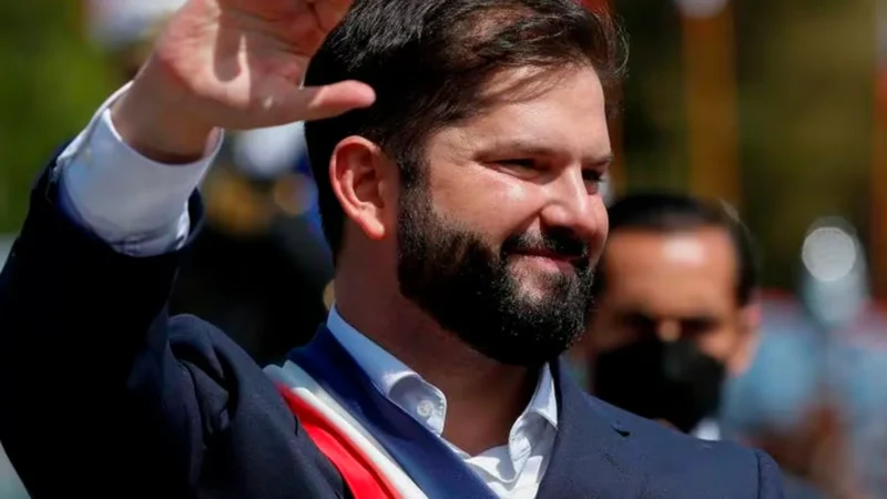 Ejecutivo impulsa IA y pide al Congreso “salir de la trinchera”