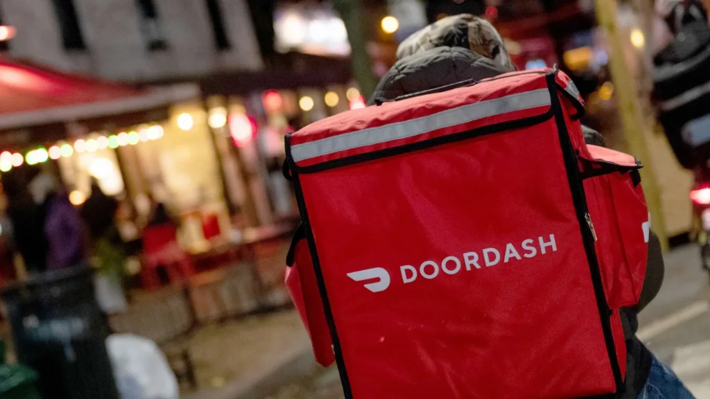 El gigante DoorDash y la startup de 10 personas frente a la IA