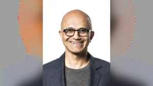 CEO de Microsoft pide transparencia en IA para evitar riesgos