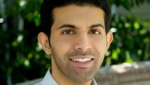Espía saudí en OpenAI: grabadora oculta 2 días en sala clave