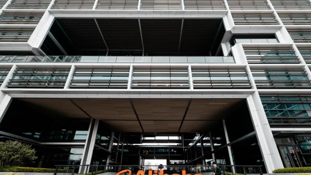 Cohere dice que modelo Qwen de Alibaba intentó enviar datos a Pekín pese a negar usar herramientas