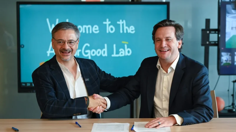 Microsoft y CENIA sellan alianza para impulsar Latam GPT en Chile