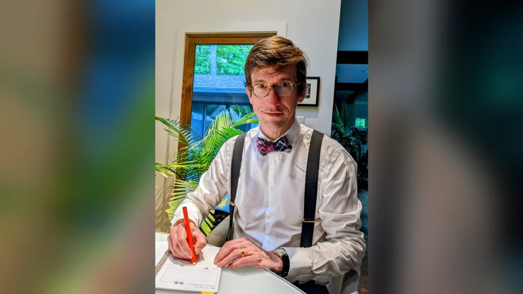 Ex rector de Dartmouth renuncia por uso no declarado de IA