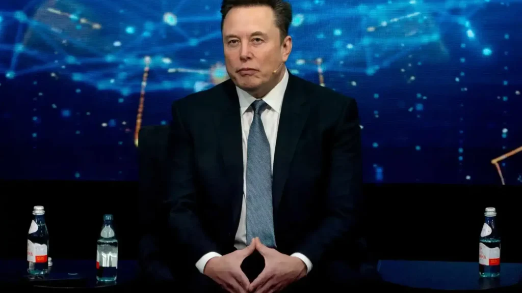 Elon Musk evalúa el riesgo de la inteligencia artificial en la humanidad